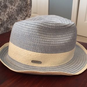 Calvin Klein blue and white hat